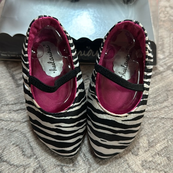 New - “Heelarious, Her First High Heels” Zebra print Kayla - Baby 0-6 Months - Picture 2 of 16